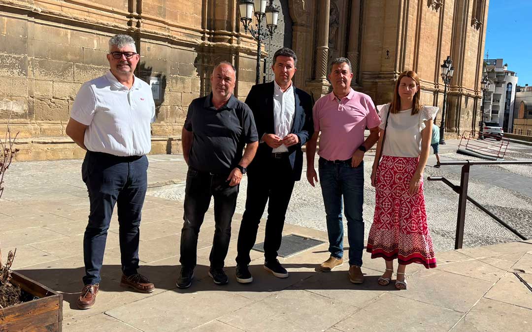 Cargos del PP este viernes durante la rueda de prensa en Alcañiz. / M.M.R.