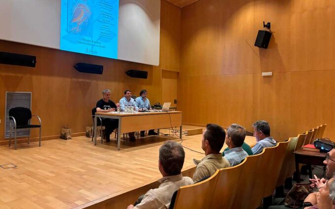 Alcañiz presenta la guía 'Descubriendo el Guadalope': «No hace falta ser un experto para apreciar el ecosistema»