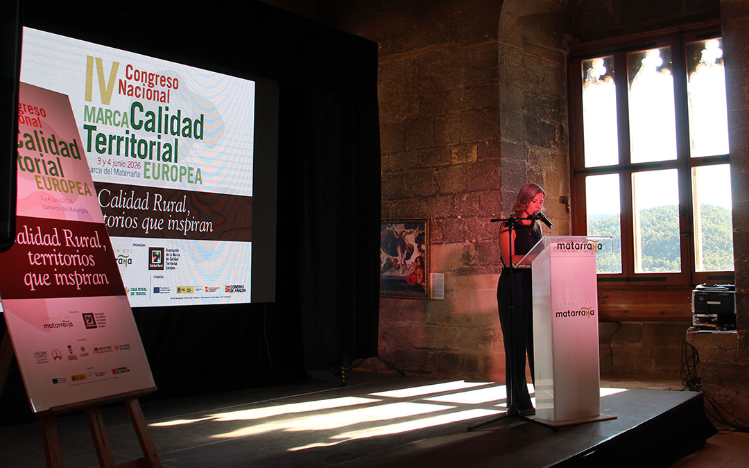 Apertura en Valderrobres del IV Congreso Nacional Marca Calidad Territorial Europea. Presenta, Eva Defior, directora de La COMARCA. / B. Severino