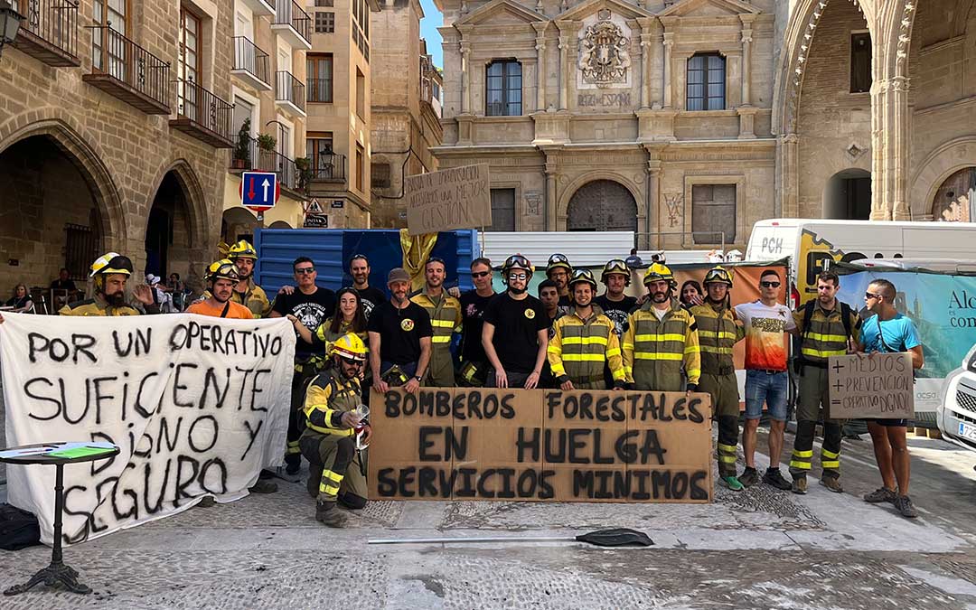 Se pudieron leer pancartas con mensajes contundentes: "Por un operativo suficiente, digno y seguro" / C.O.