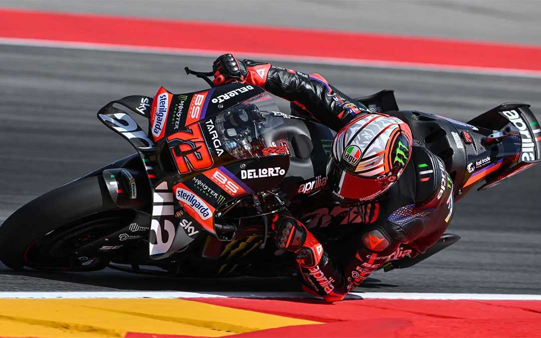 El italiano Bezzecchi, en acción en Alcañiz. / MotoGP