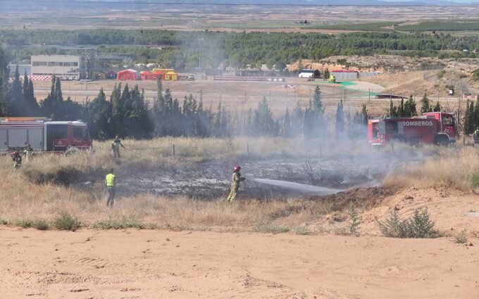Extinguido un conato de incendio en una zona de vegetación entre Motorland y Technopark
