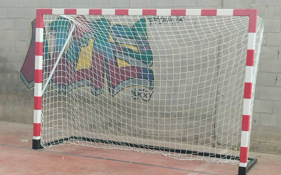 Nuevo equipamiento deportivo para los más jóvenes / Ayto. Torre de Arcas