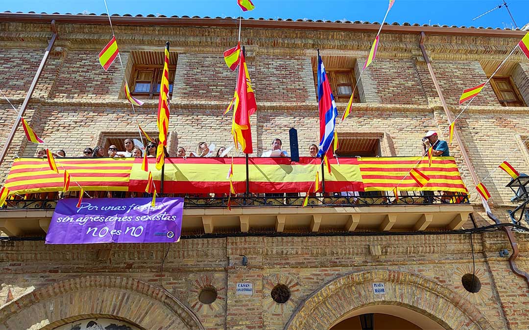 Pregón de fiestas con Félix Sanz en Urrea de Gaén. / Alberto Gracia