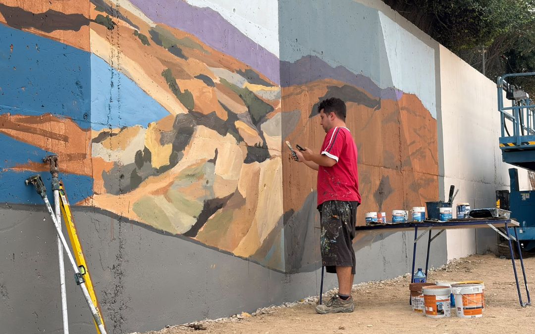 Los murales van avanzando desde el pasado martes./ J.B.