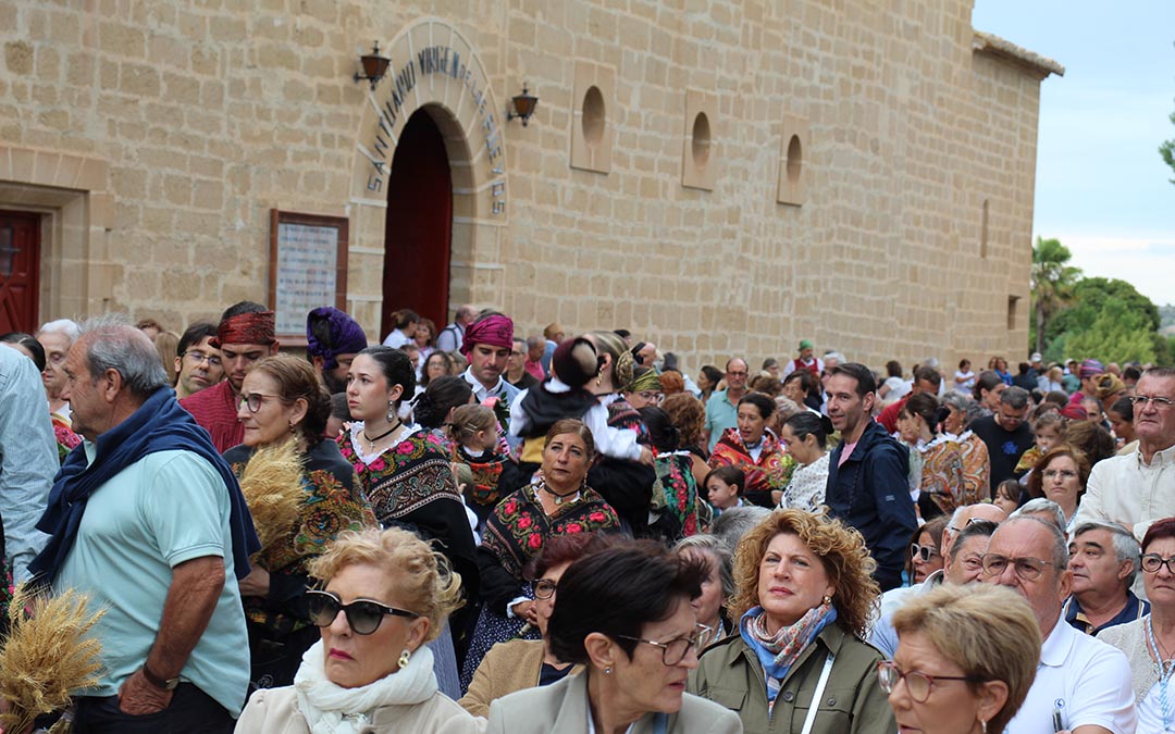 Subida a Pueyos en el día grande de las fiestas de Alcañiz 2026. / B. Severino