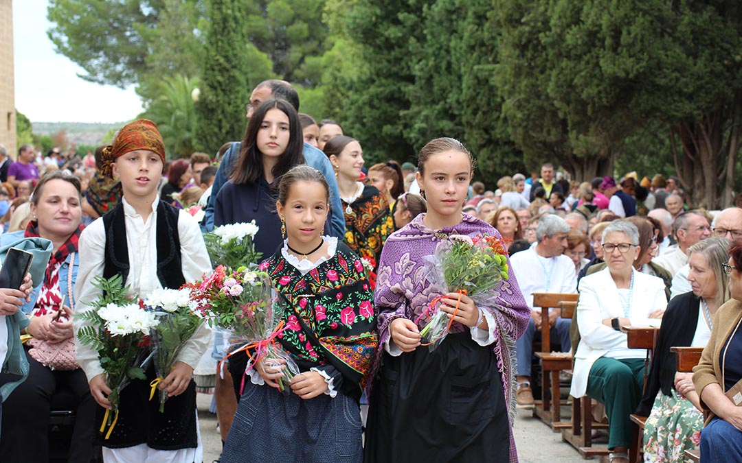 Subida a Pueyos en el día grande de las fiestas de Alcañiz 2026. / B. Severino