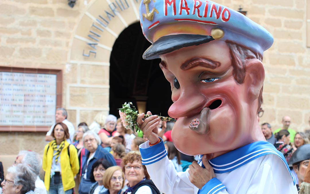 Subida a Pueyos en el día grande de las fiestas de Alcañiz 2026. / B. Severino