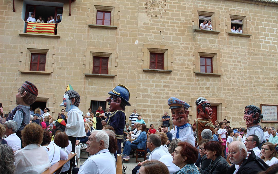 Subida a Pueyos en el día grande de las fiestas de Alcañiz 2026. / B. Severino