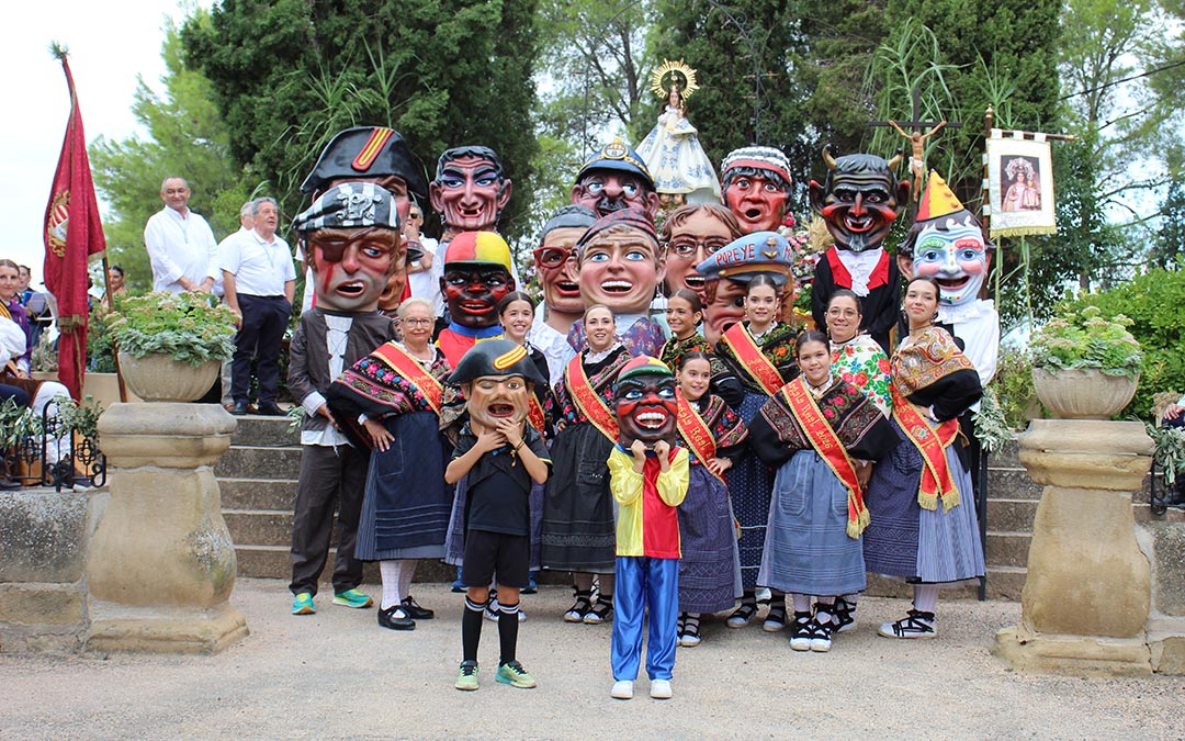 Subida a Pueyos en el día grande de las fiestas de Alcañiz 2026. / B. Severino
