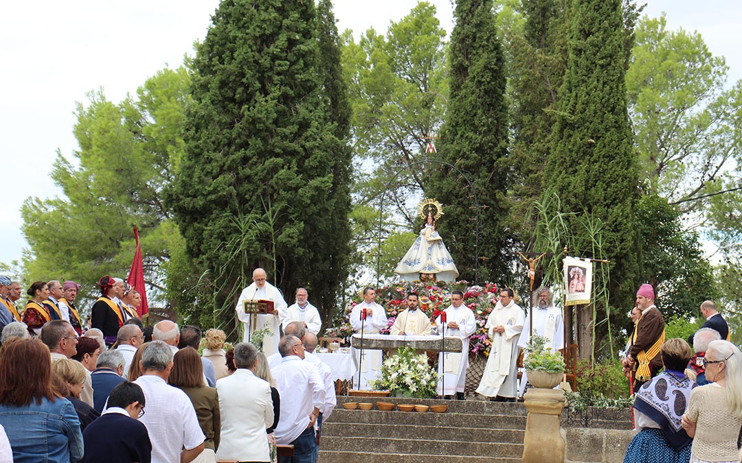 Subida a Pueyos en el día grande de las fiestas de Alcañiz 2026. / B. Severino