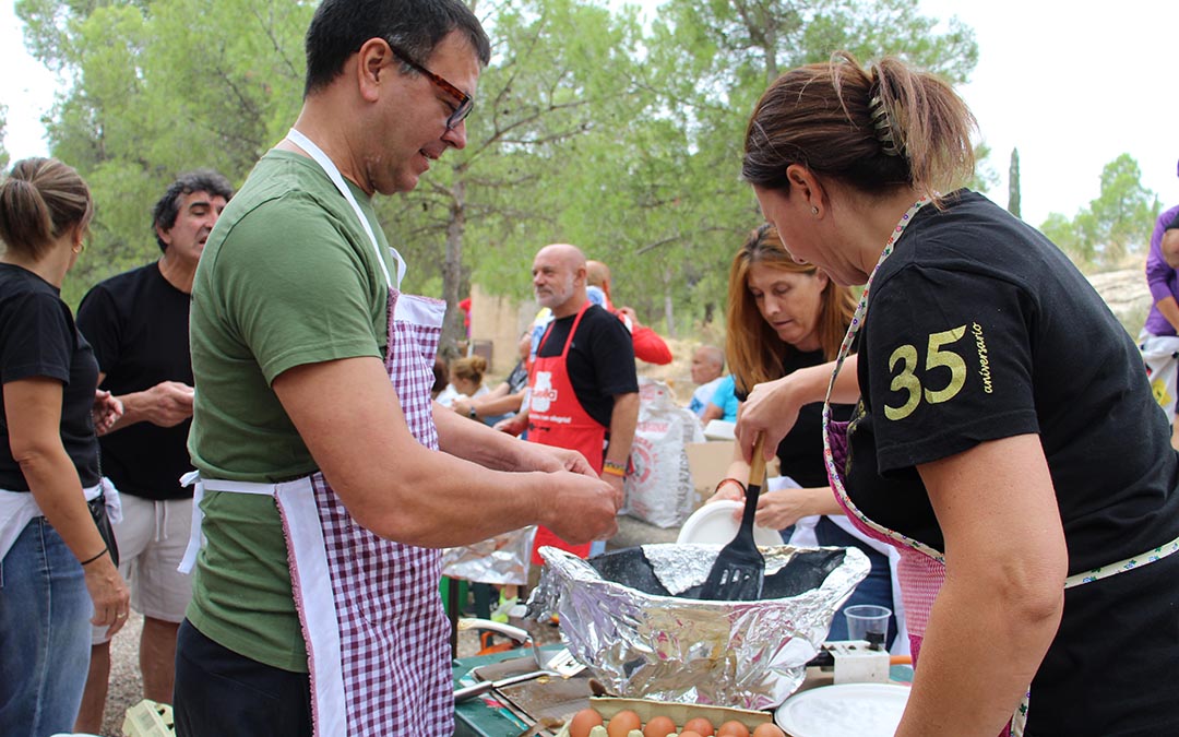 Subida a Pueyos en el día grande de las fiestas de Alcañiz 2026. / B. Severino