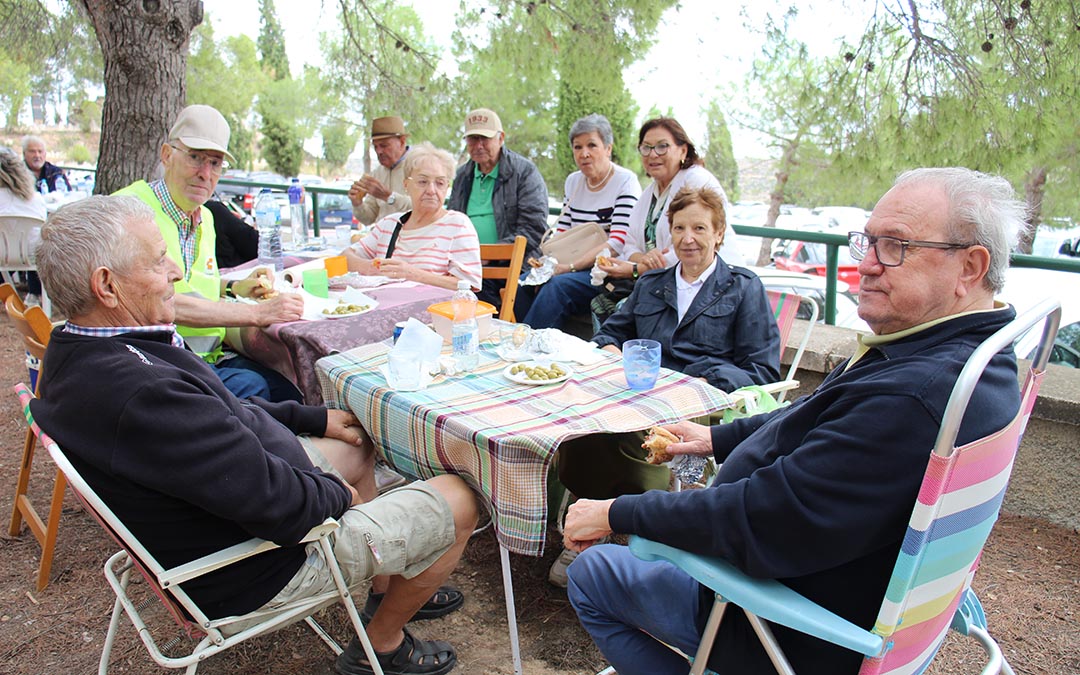 Subida a Pueyos en el día grande de las fiestas de Alcañiz 2026. / B. Severino