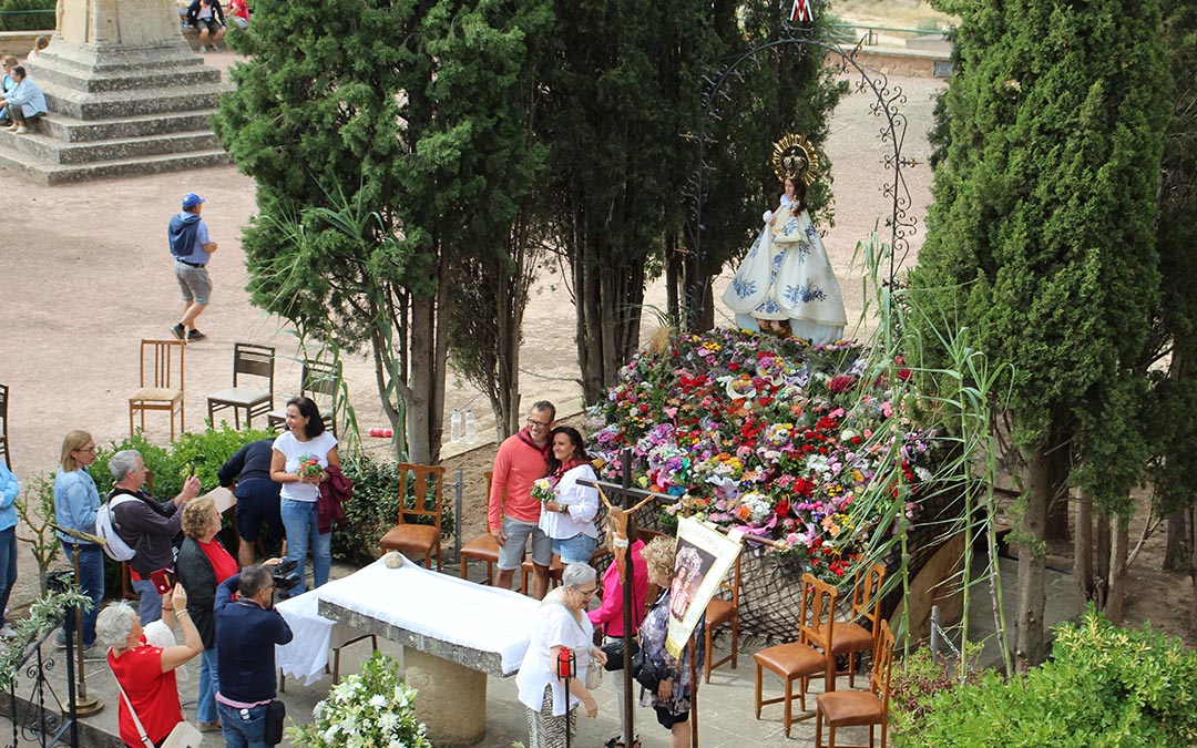 Subida a Pueyos en el día grande de las fiestas de Alcañiz 2026. / B. Severino