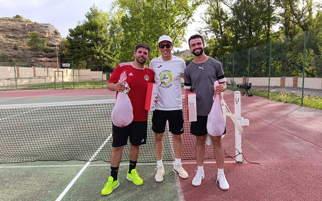 Carlos Carmano y Paul Sesé tras finalizar la Segunda División del Torneo de Tenis de Alcorisa / Cedida