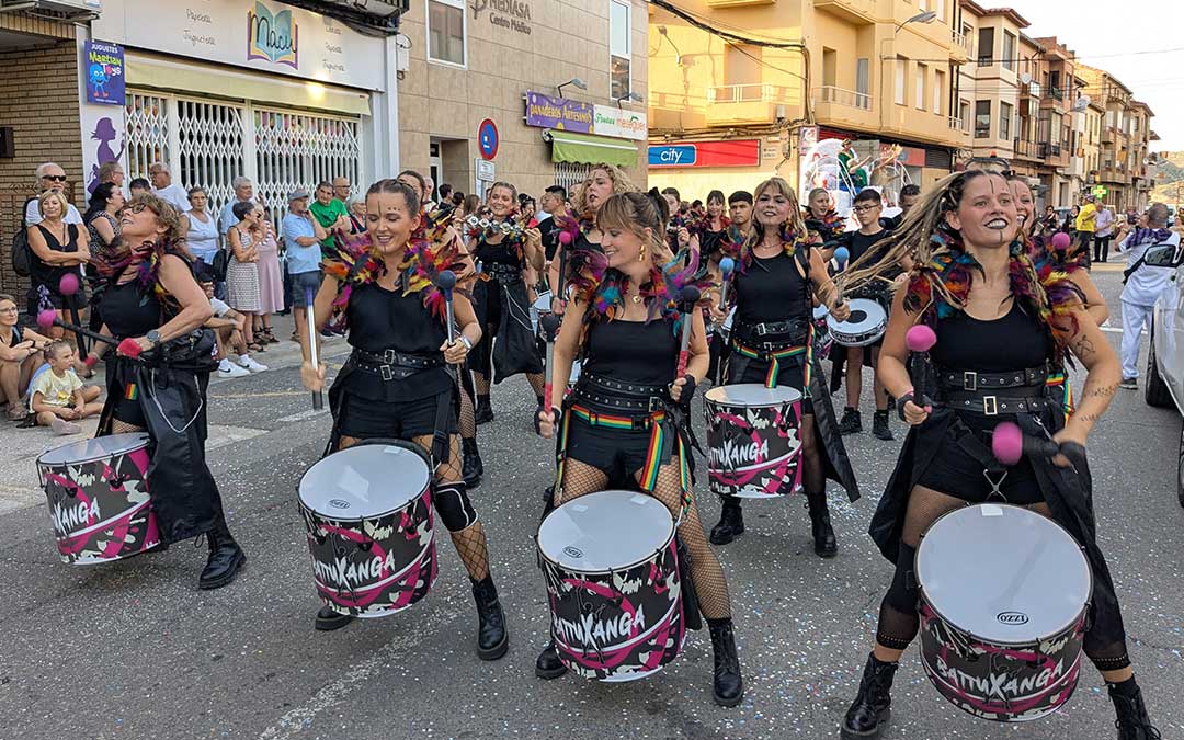 No faltó la música, esta vez a cargo de la batucada / Ayuntamiento