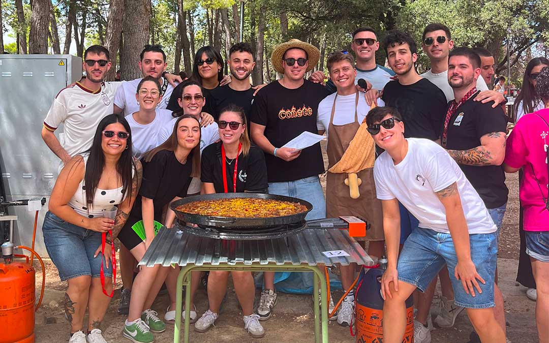 Las paellas del domingo fueron la excusa para reencuentro de amigos / Ayuntamiento