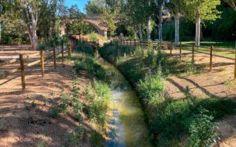 Así se ve la recuperación del antiguo cauce del río Guadalope en Caspe un año después del inicio de las obras