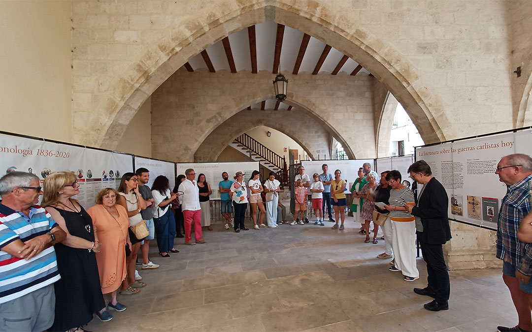 Exposición en Castellote sobre 'La literatura de las guerras carlistas en el Maestrazgo'. / Comarca Maestrazgo