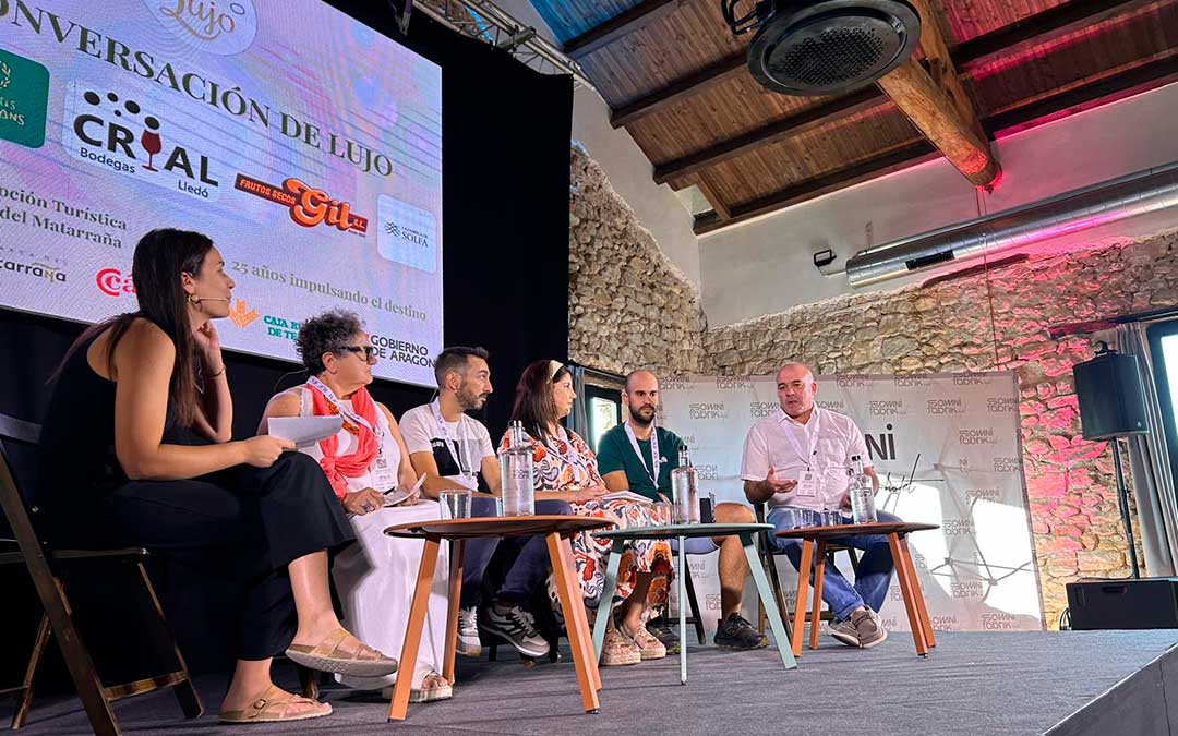 Bodegas Crial, Mas dels Catellans, Horno de Llerda, Frutos Secos Gil y la Fábrica de Solfa debatiendo sobre empresas y territorio./ Gema Romero