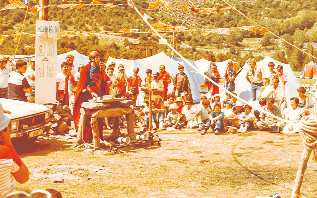 Emiliano en los campamentos Sarabastall, fue uno de los fundadores. / Archivo familiar