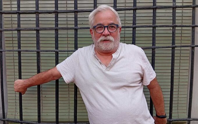 El secuestro de su autor, clave de la tercera entrega de la saga hijarana 'JJ y Ele': «Necesito ayuda de mis amigos escritores»