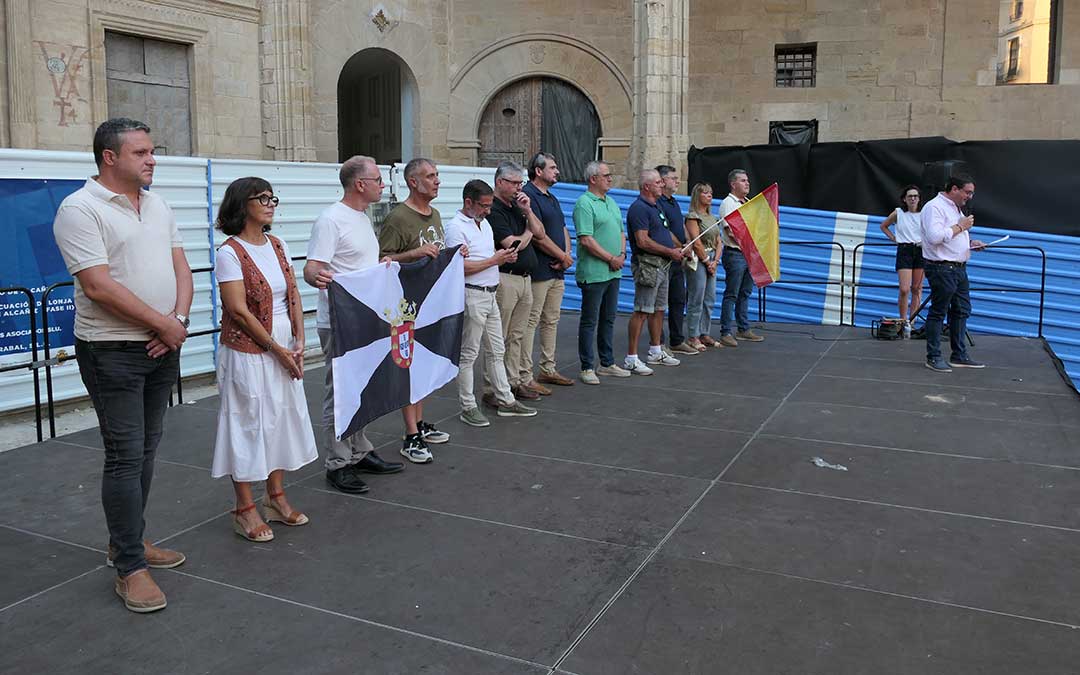 Representantes sociales y políticos han estado presentes en la manifestación./ M.M.R.