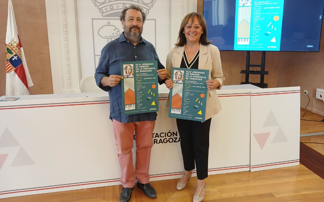 Javier Artigas, coordinador jornadas, y Charo Lázaro, diputada de Cultura, en la presentación del programa./ DPZ