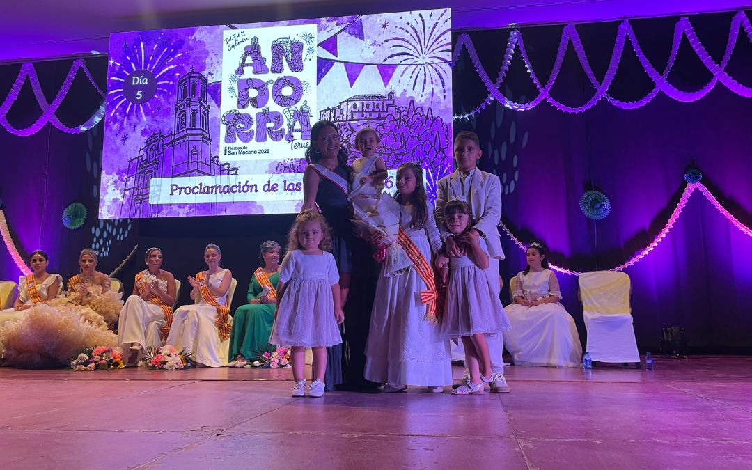 Presentación reinas fiestas Andorra 2026./ S.F.