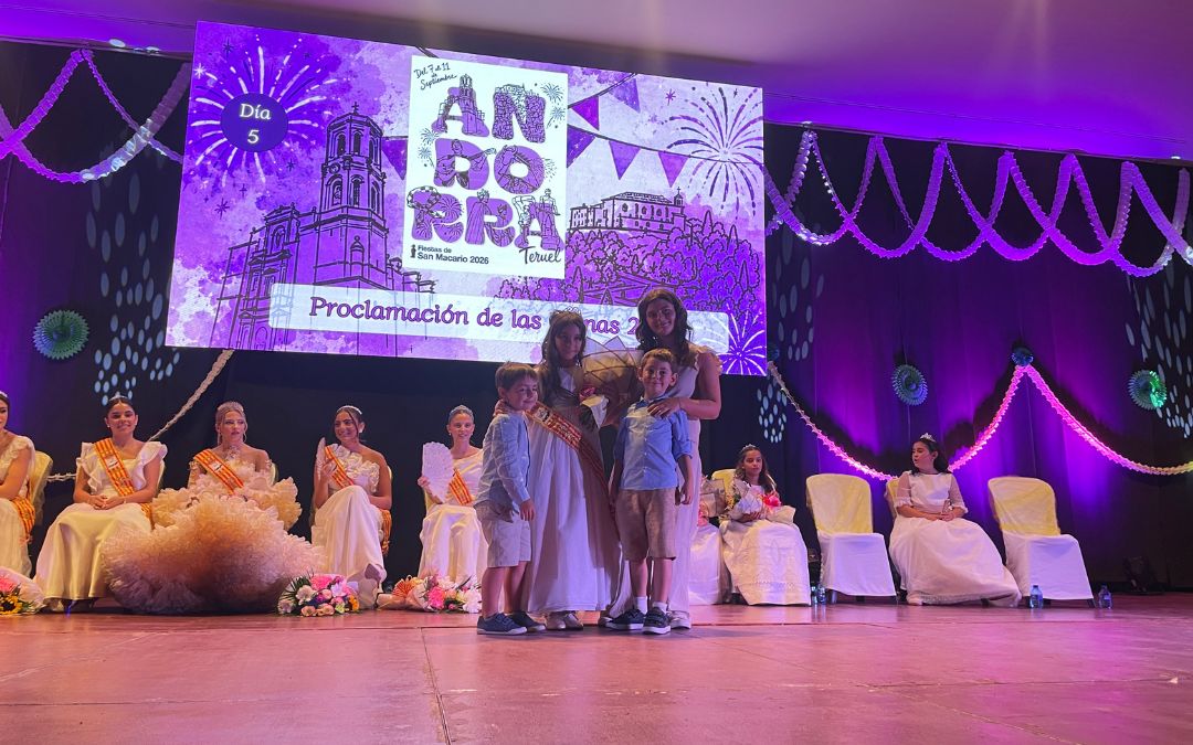 Presentación reinas fiestas Andorra 2026./ S.F.