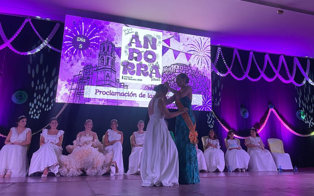 Presentación reinas fiestas Andorra 2026./ S.F.