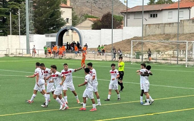 El primer derbi territorial oficial de la temporada se lo lleva el C.D. Utrillas: El Alcañiz C.F. cae en La Vega