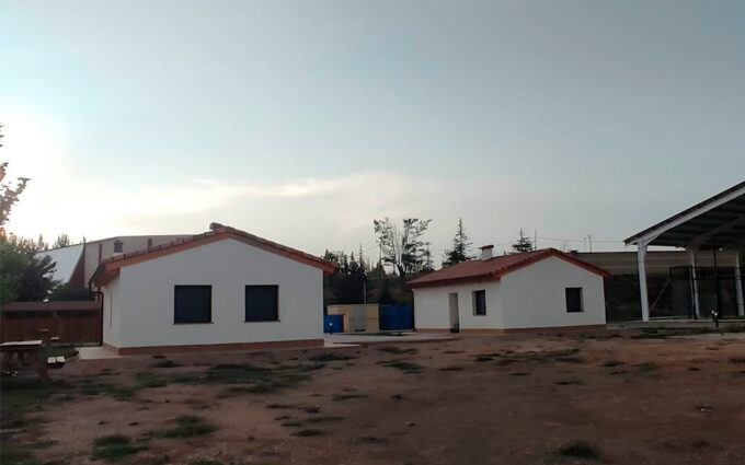 Escucha construye su tercer bungaló turístico y prevé llegar a seis alojamientos