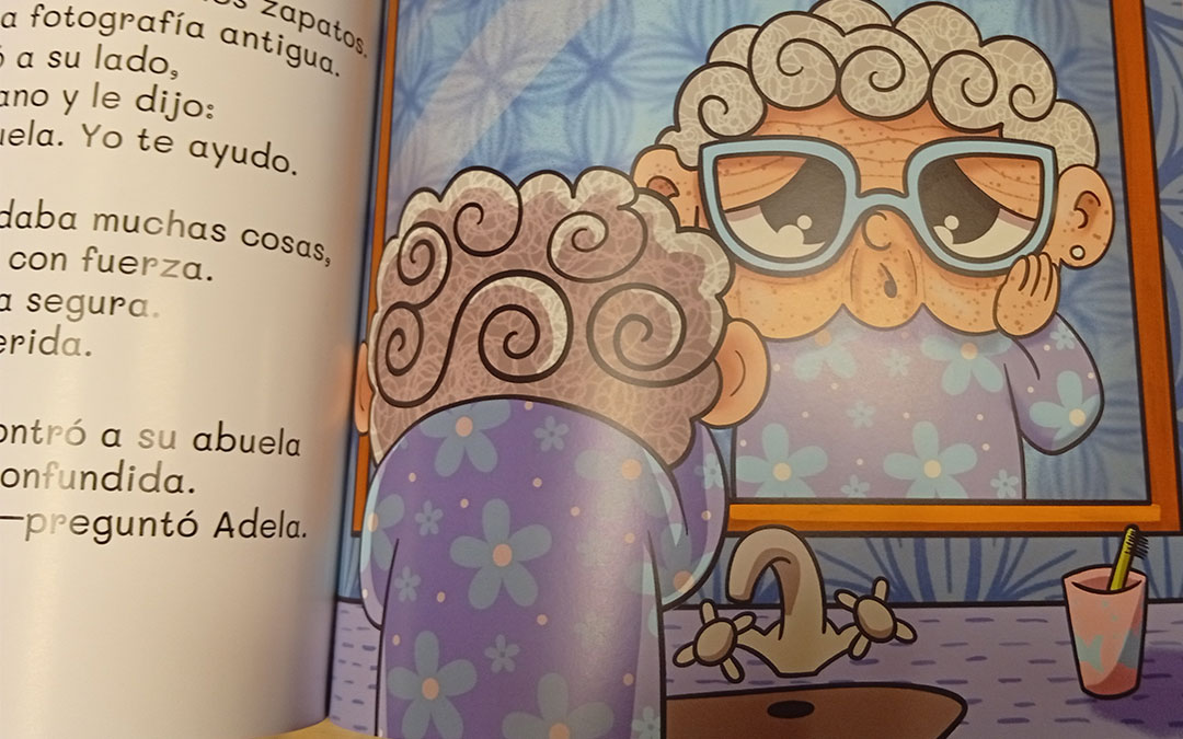 Presentación del cuento 'No te olvides de mi nombre' de la calandina Natalia Muñoz con ilustraciones de Sara del Arco. Una historia de una abuela y una nieta y el Alzheimer. Los beneficios de las ventas son para AFEDABA Los Calatravos. / B. Severino