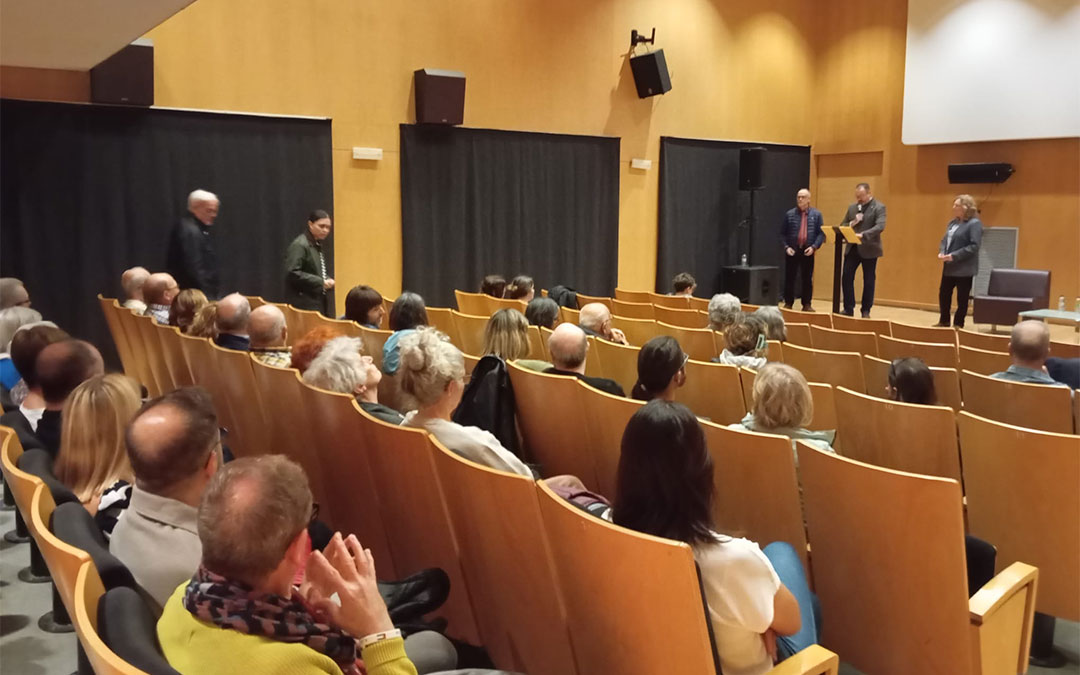 Proyección en Alcañiz de 'Con la tierra en los pies'. / LC