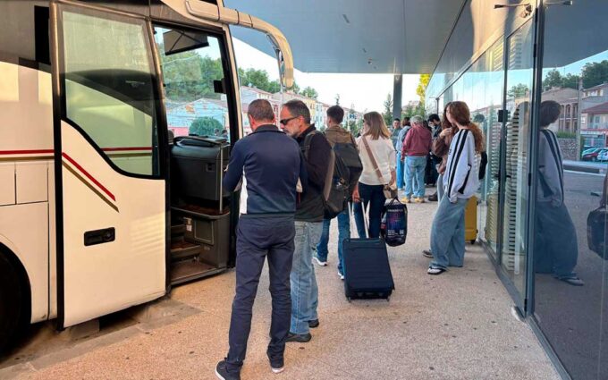 Estudiantes denuncian la falta de plazas en los autobuses de Hife entre Alcañiz y Teruel