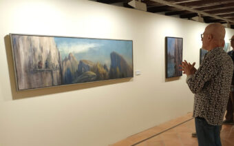Ignacio Fortún expone en el Museo Juan Cabré 'Hombres de azul oscuro', una muestra creada tras una excursión al Parrizal en pandemia