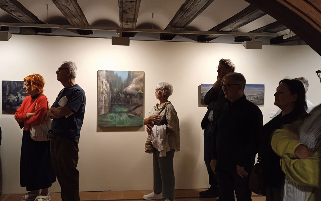 Inauguración de la exposición de Ignacio Fortún, 'Hombres de azul oscuro', en el Museo Juan Cabré. / LC