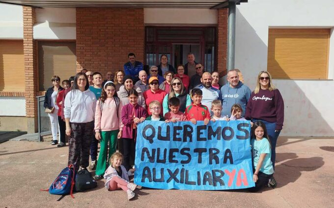 El CRA Olea se manifiesta ante la falta de auxiliares de Educación Especial: "La situación es insostenible"
