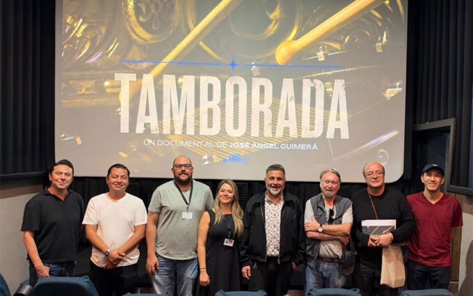 Los tambores suenan en México en la presentación del documental 'Tamborada' de José Ángel Guimerá