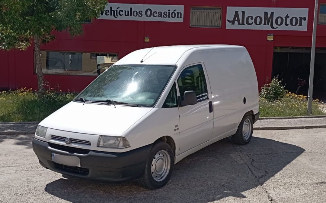 Furgoneta municipal robada en Oliete / Ayto.