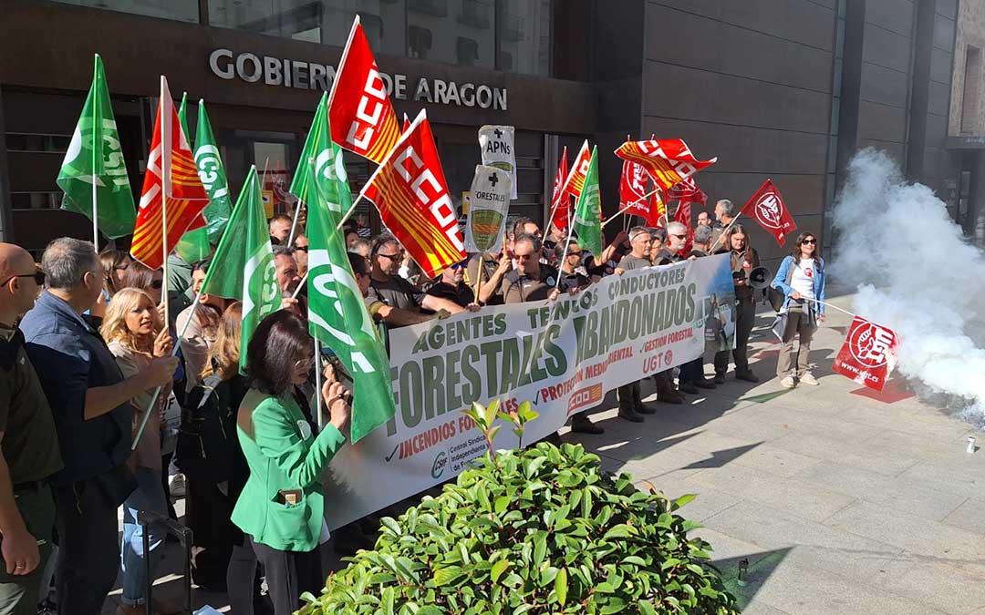 Concentración por integrantes del operativo este miércoles en Teruel / CCOO