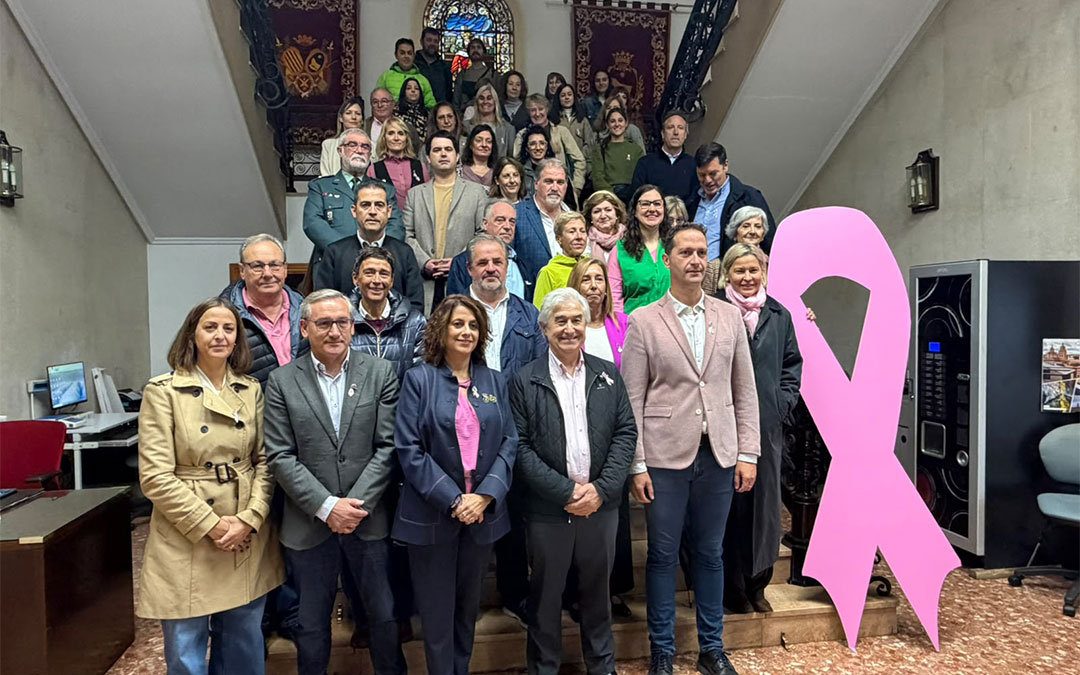 Presentación de la Unidad móvil del Programa de Prevención del Cáncer de Mama financiada por la DPT, en un acto con el Salud y Subdelegación del Gobierno. / DPT