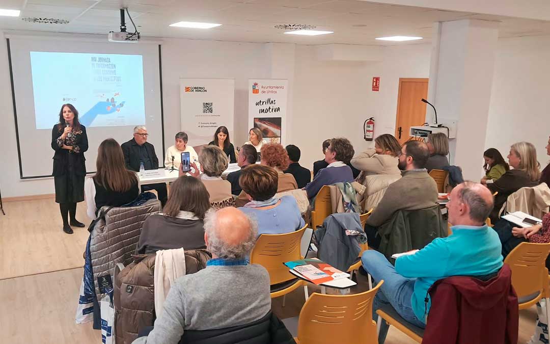 La directora general Carmen Herrarte destacó la colaboración entre administraciones para proteger al consumidor y favorecer un comercio local. / DGA