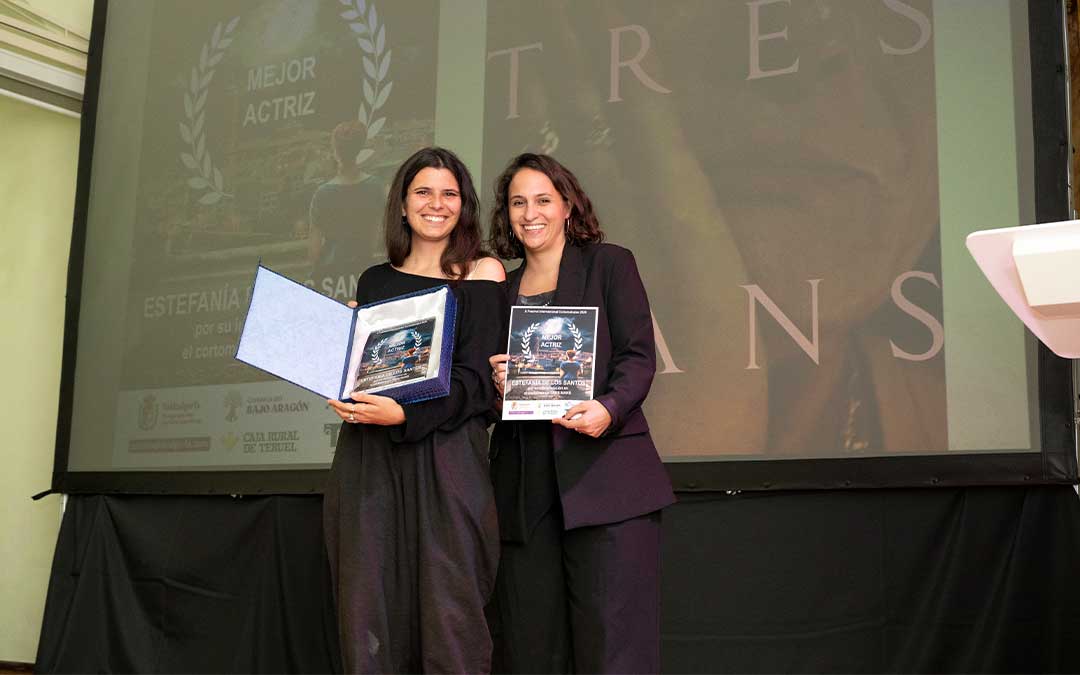 Estefanía de los Santos ha obtenido el premio a Mejor Actriz 2026 por su interpretación en 'Tres Mans'. / Nebulosa Gráfica