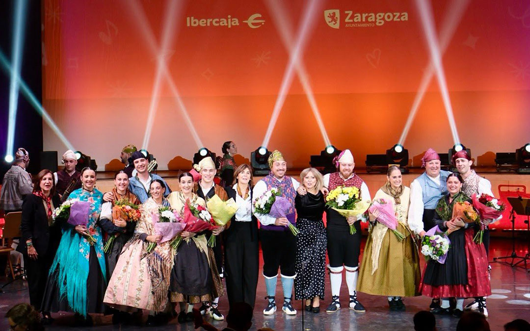 Final del Certamen de Jota de Zaragoza 2026, con segundo premio ordinario en canto a la poblana Cristina Vidal, a la izquierda de azul. / Ayto. Zaragoza